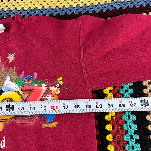 Disneyland Resort 2007 Mickey Mouse Cherry Crewneck Lilo Stitch Donlald … - Picture 6 of 12